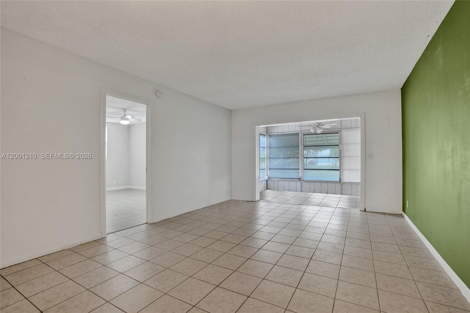 LAUDERDALE OAKS CONDO XI - Residential Lease