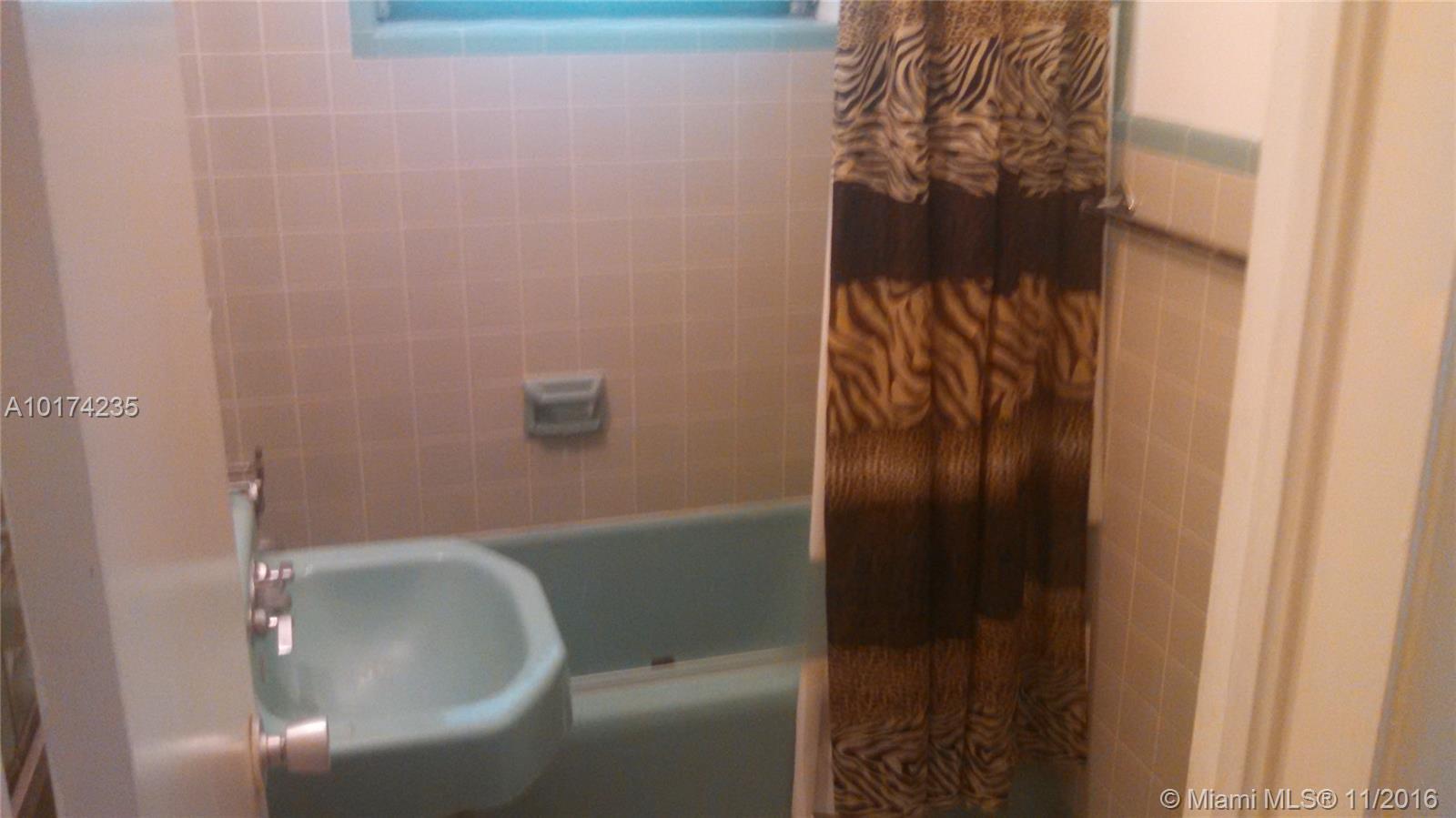 Norwood 03 Add Sec 01 - Residential Lease