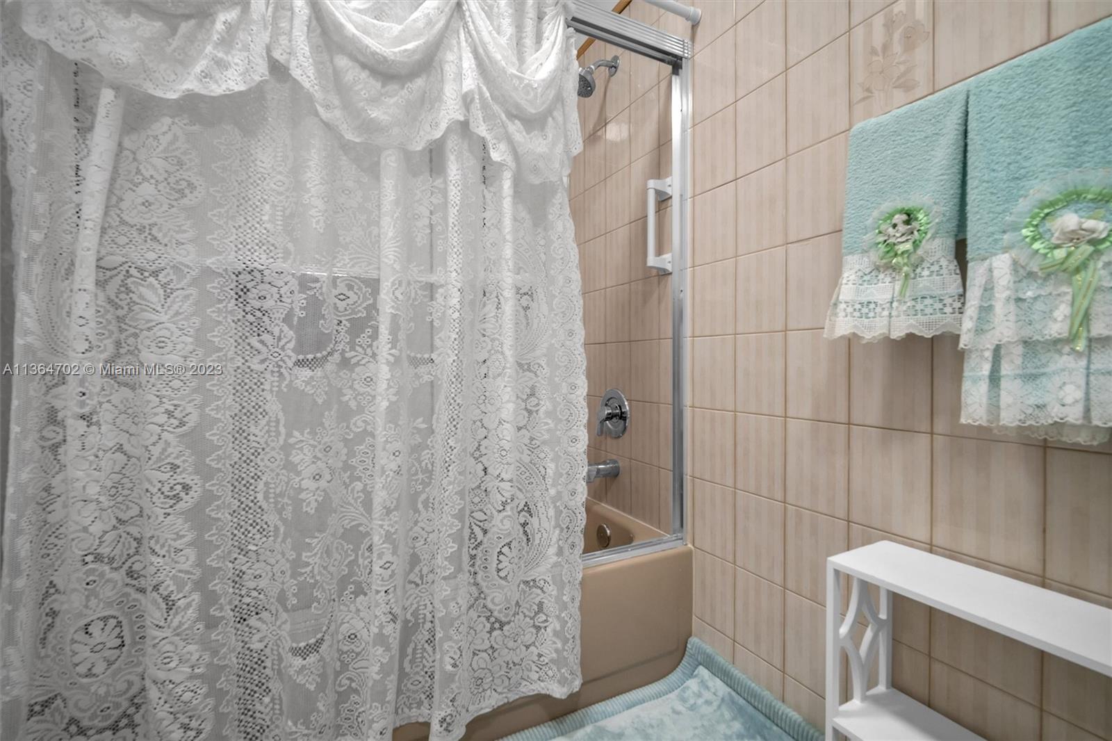 GREEN HILLS PARK WEST NO - Residential