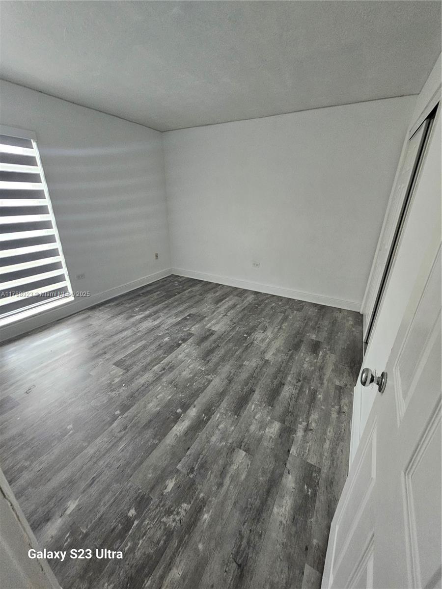 Property for Sale at 7250 Sw 94th Pl B8, Miami, Broward County, Florida - Bedrooms: 2 
Bathrooms: 1  - $239,900