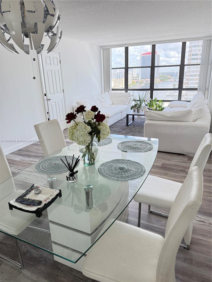 AVANT GARDE CONDO - Residential Lease