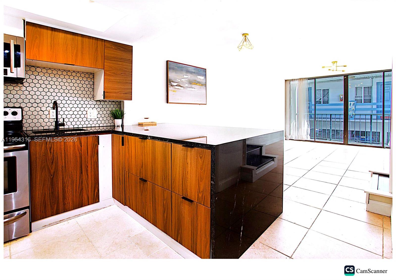 QUARTERDECK CONDO - Residential