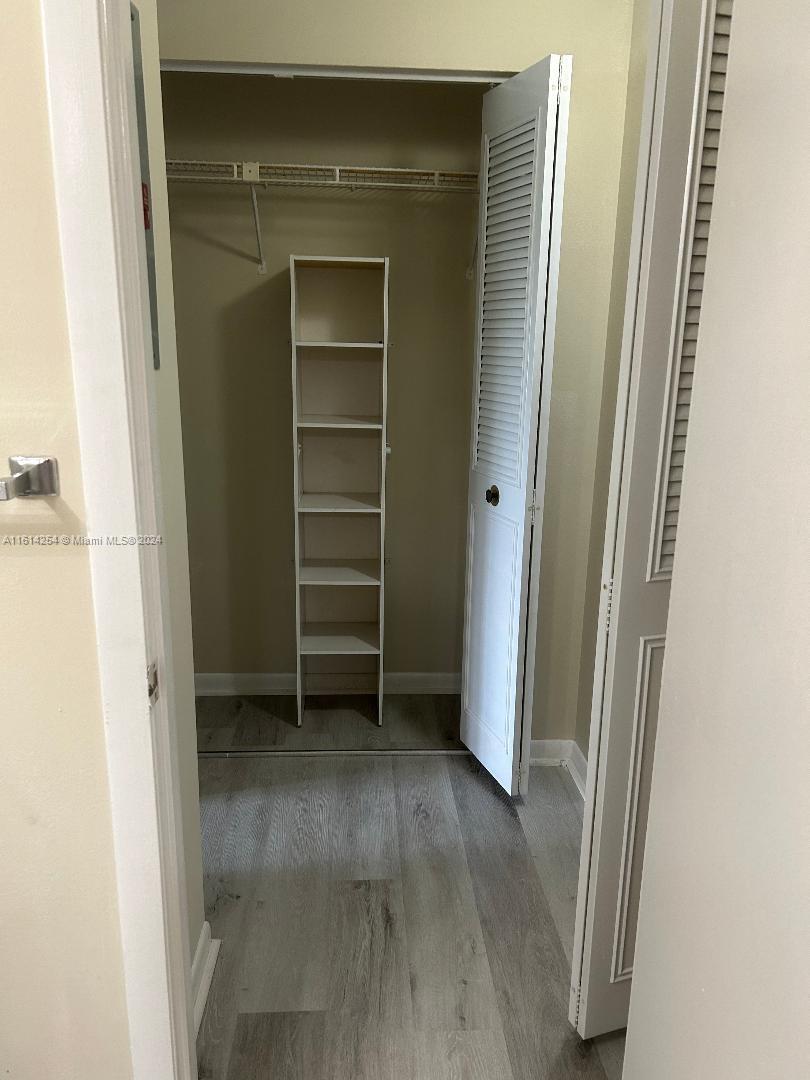 PALM CLUB VILLAGE II COND - Residential Lease
