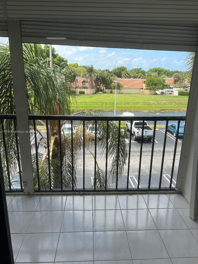 PALM CLUB VILLAGE II COND - Residential Lease