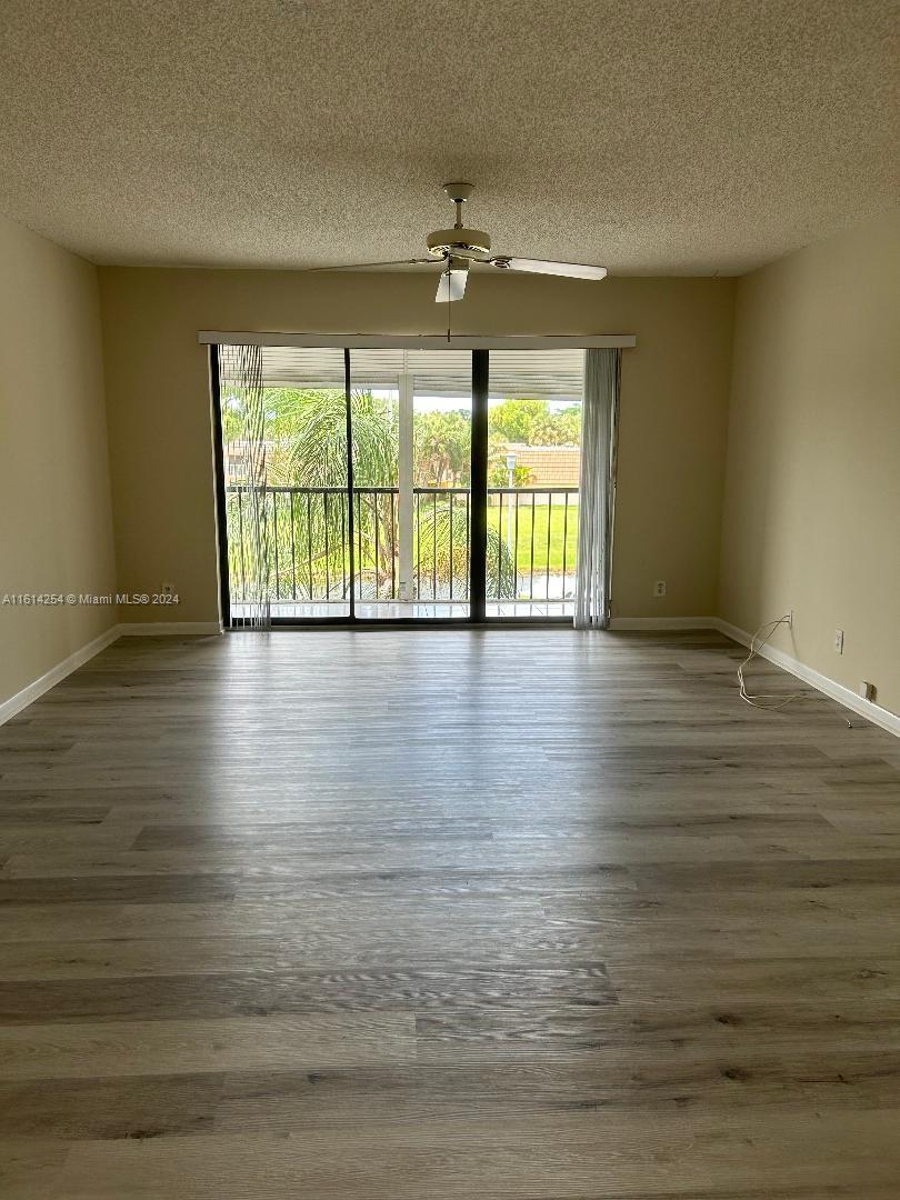 PALM CLUB VILLAGE II COND - Residential Lease