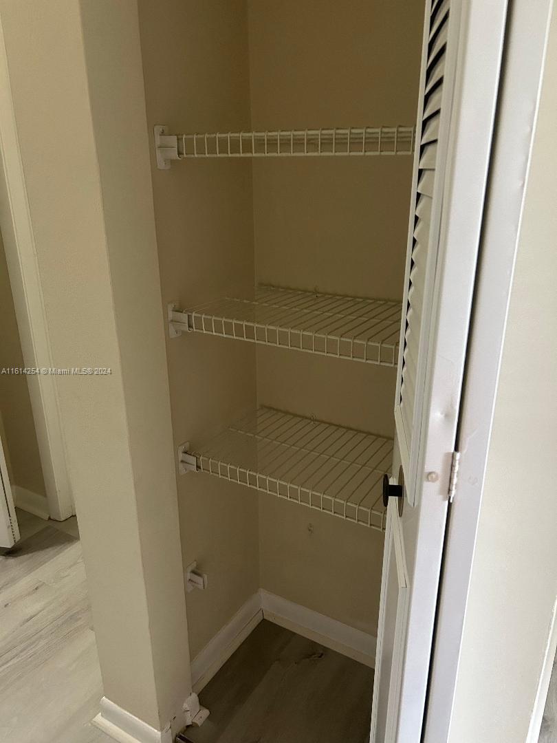 PALM CLUB VILLAGE II COND - Residential Lease