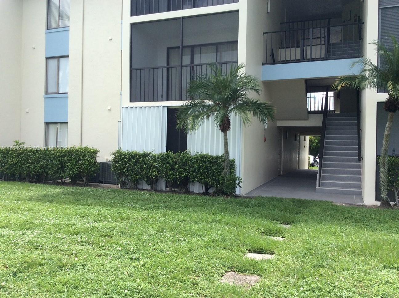 PALM CLUB VILLAGE II COND - Residential Lease