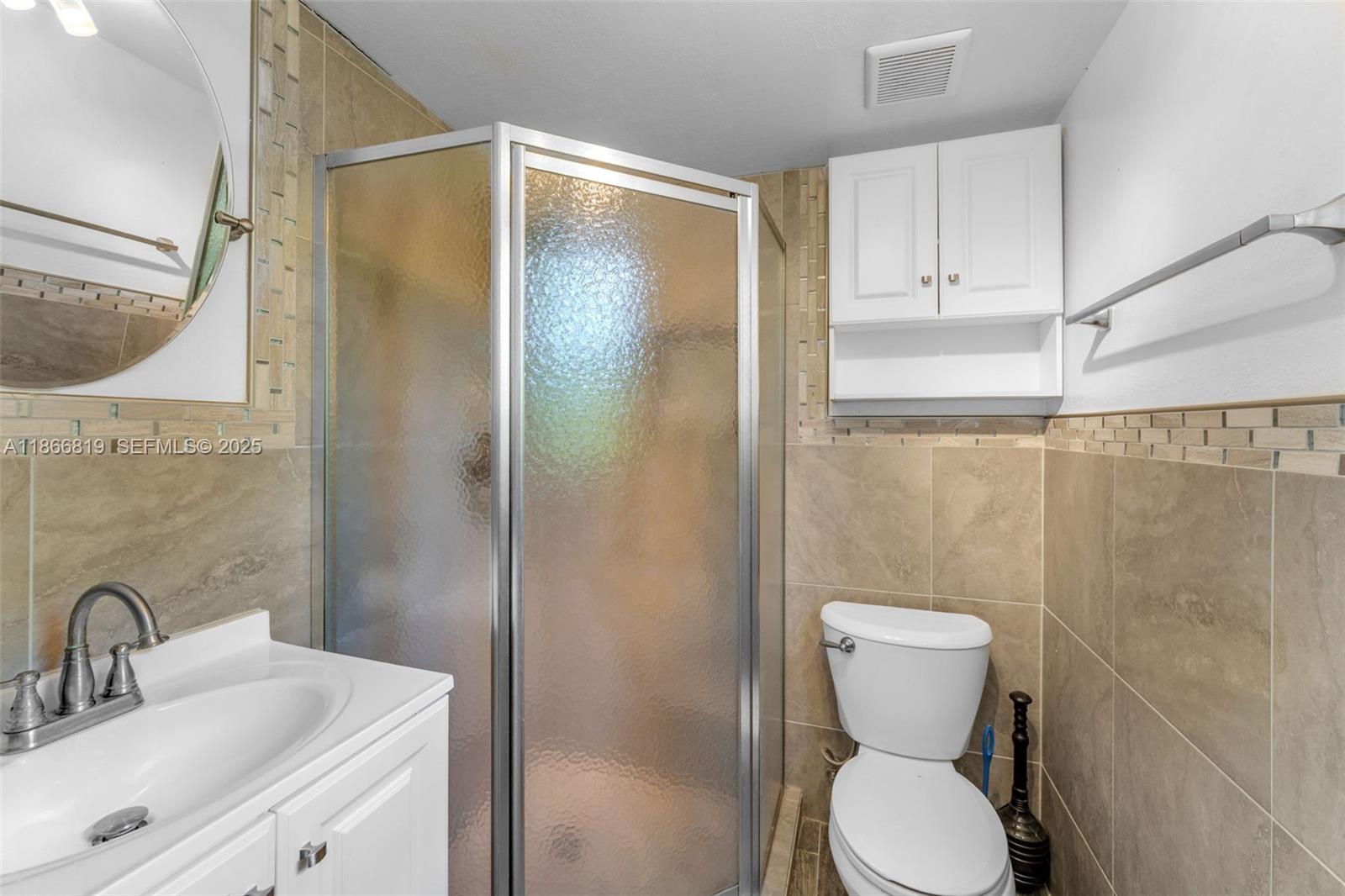 MELODY MANOR - Residential