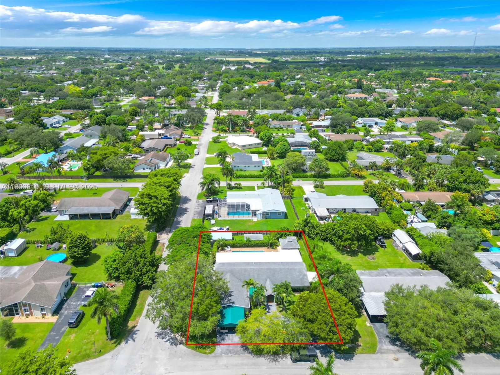 MELODY MANOR - Residential