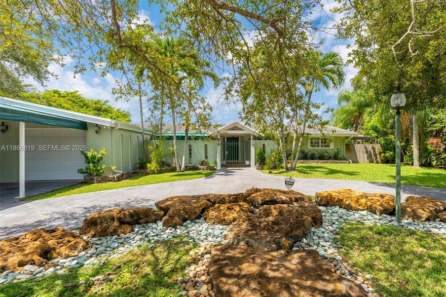 PRICE REDUCTION ON THIS AMAZING HALF ACRE 3/2.5 MAIN AND  1/1 DET SUITE POOL HOME WITH ALL THE BELLS AND WHISTLES.. Located on the edge of Redland in a tree lined neighborhood .walking distance to parks and schools. Effective year built 1985 with 4164 under roof. This home was designed for a large family custom  thru out to include family/media w built in wet bar, kitchen ,baths & closet 2 car garage, courtyard, potting station, covered  sc. patio, cabana bath, laundry w/4 machines tng vaulted ceilings looks over pool/patio.  ONE OF THE NICEST HOMES I have seen in quality and layout at this level. This is a 5 star home...Easy Show....