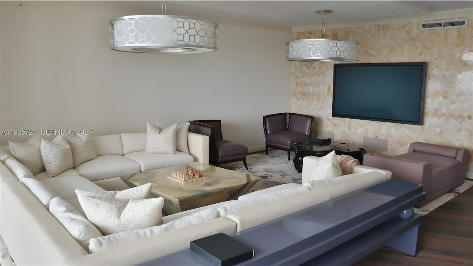 10295 Collins Ave 1203