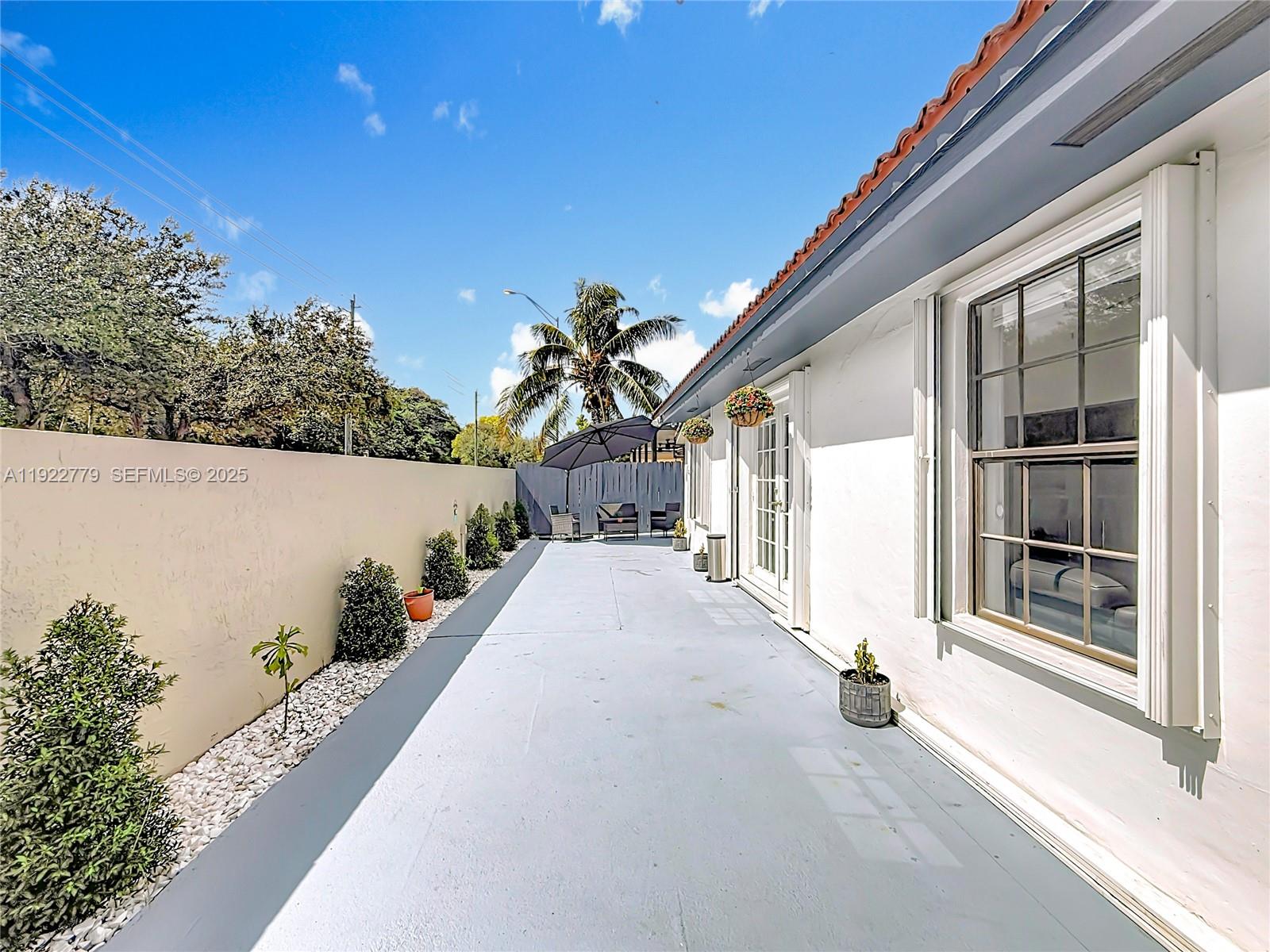 SUNSET WOODS - Residential