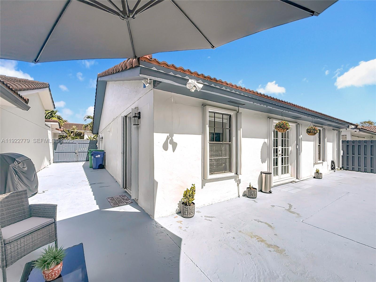 SUNSET WOODS - Residential