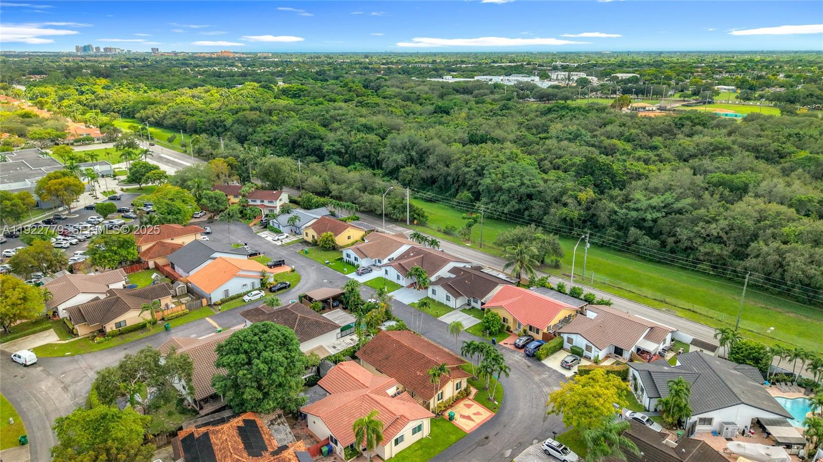 SUNSET WOODS - Residential