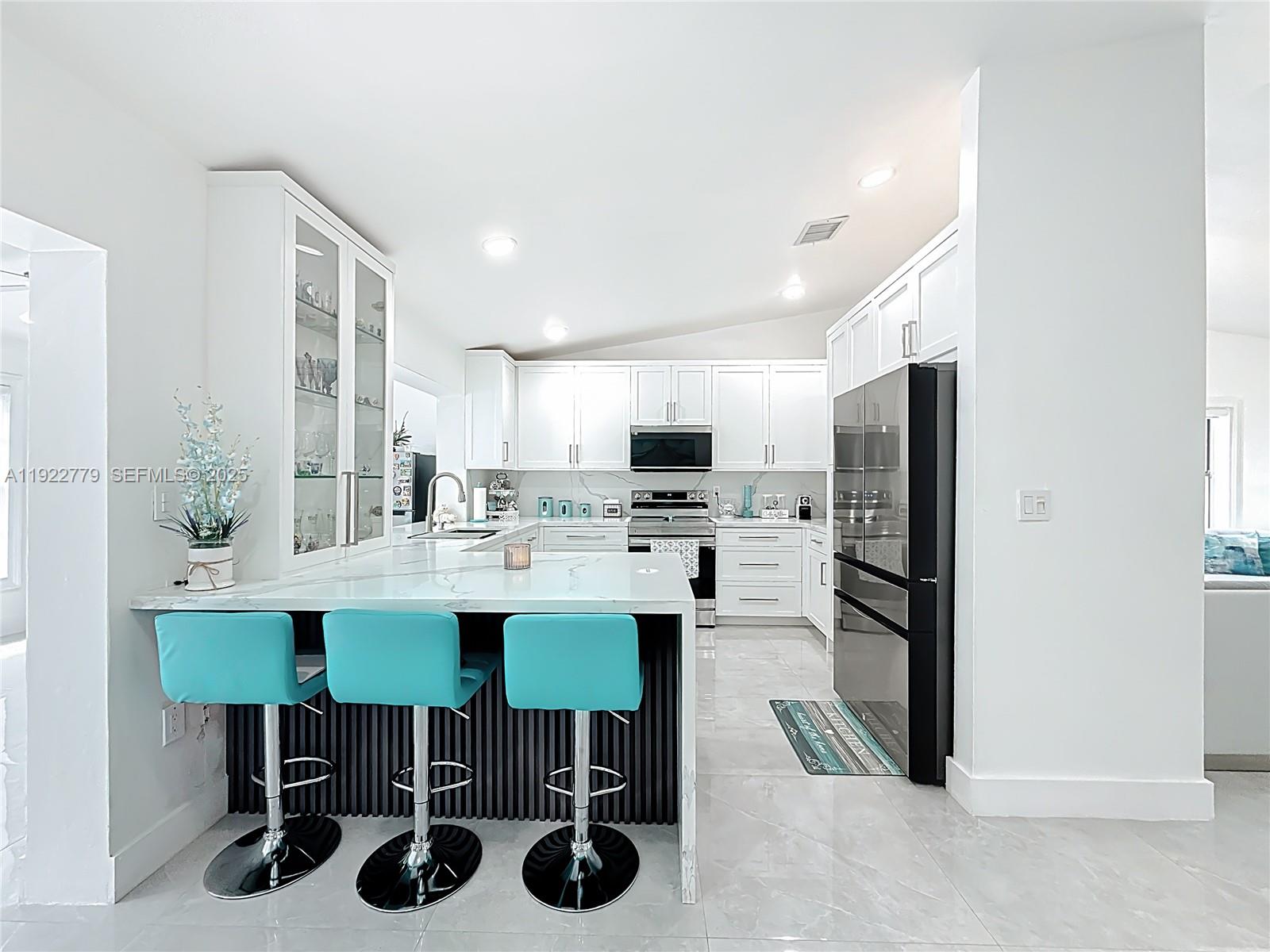 SUNSET WOODS - Residential