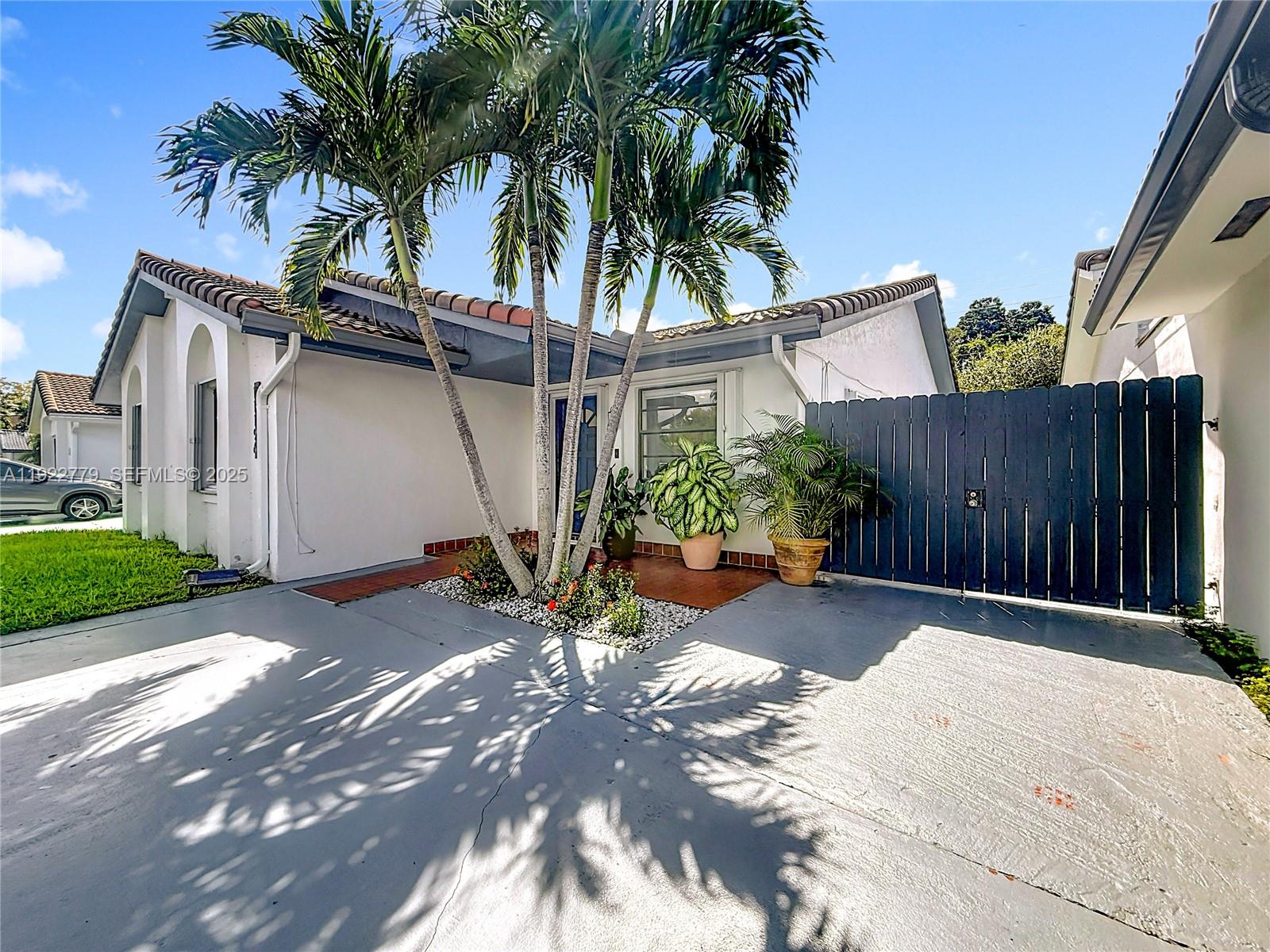 SUNSET WOODS - Residential