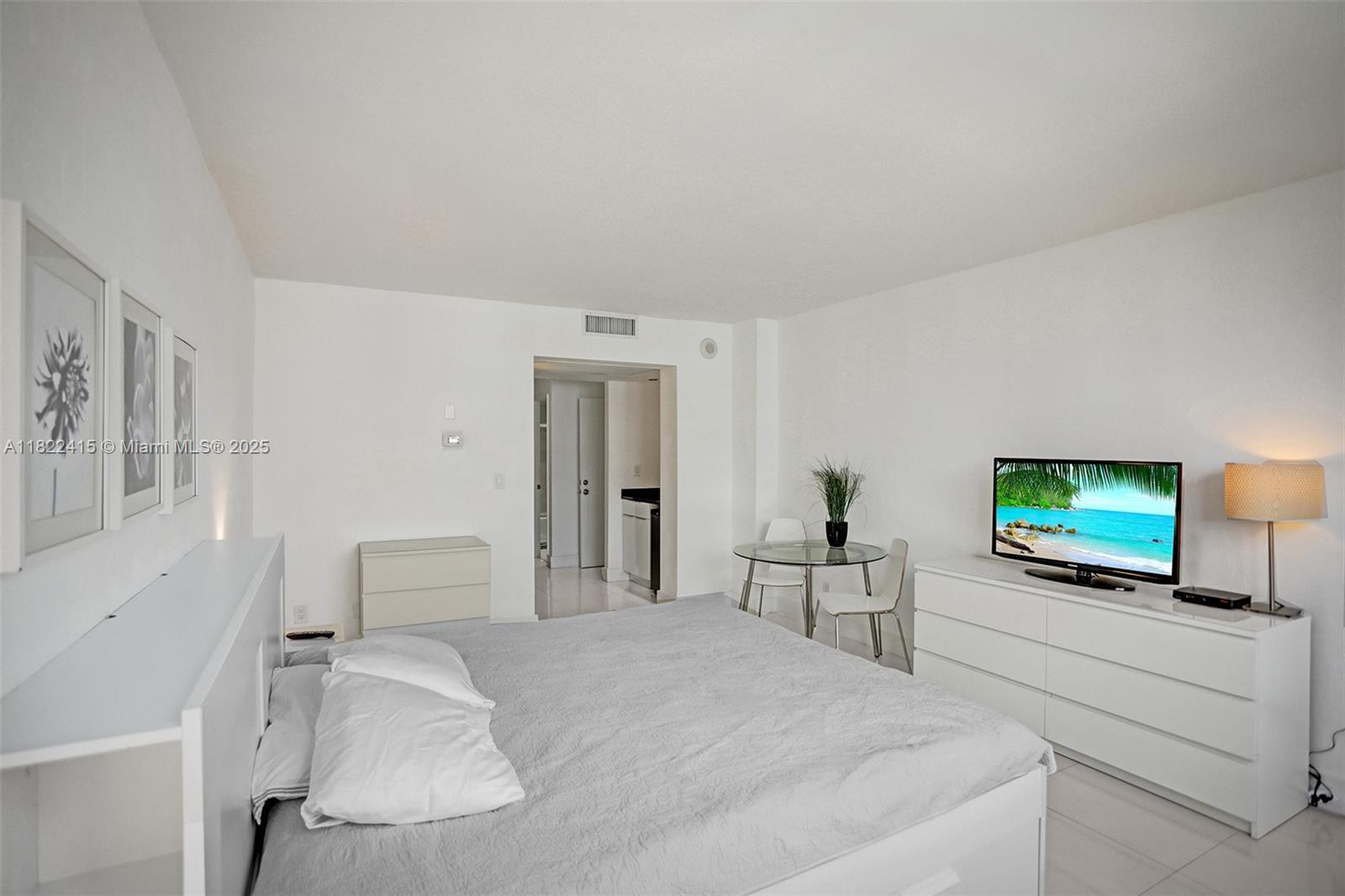 OCEAN RESERVE CONDO - Residential Lease