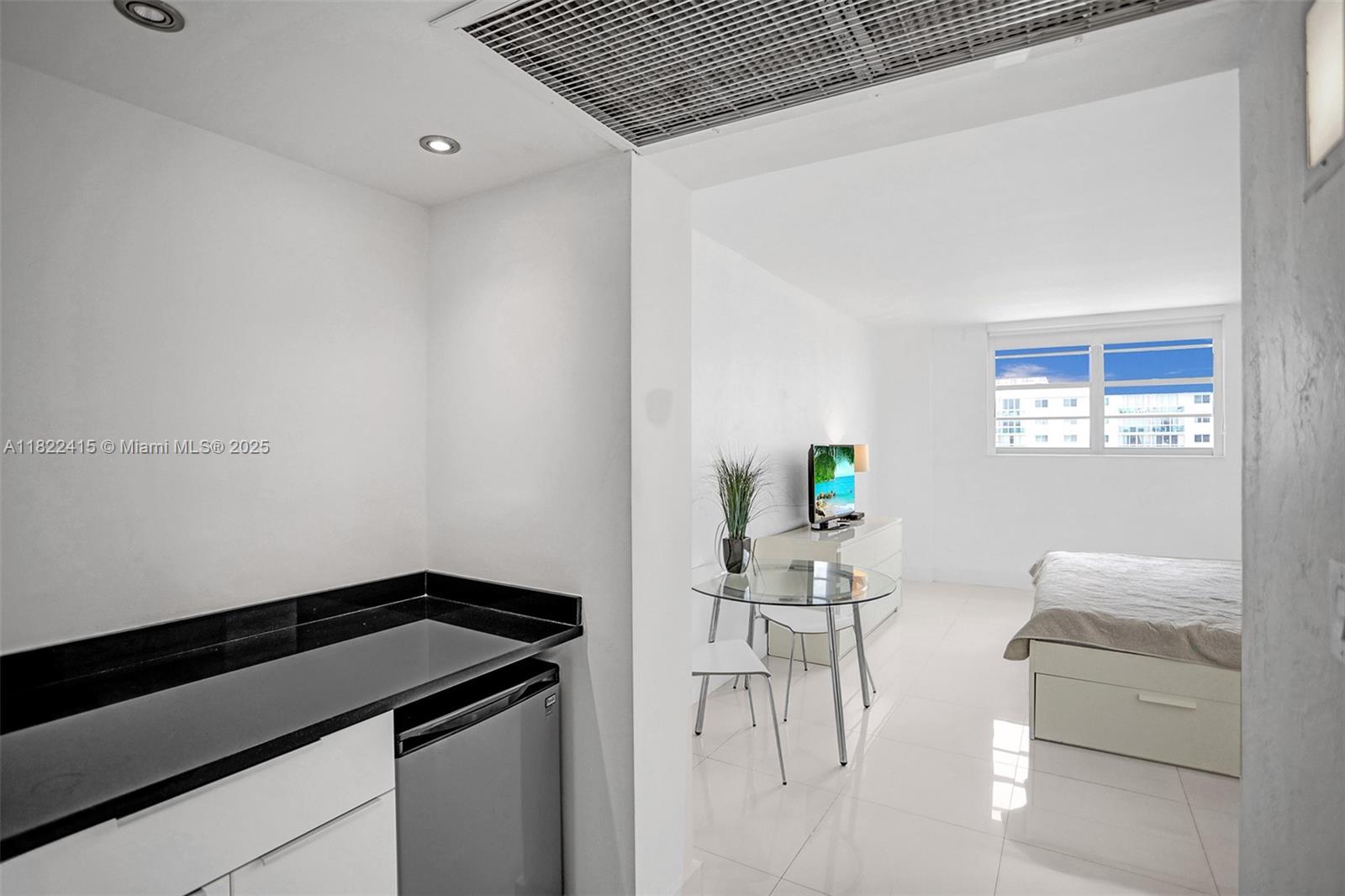 OCEAN RESERVE CONDO - Residential Lease