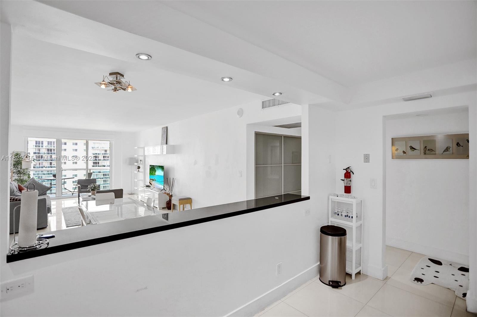 OCEAN RESERVE CONDO - Residential Lease