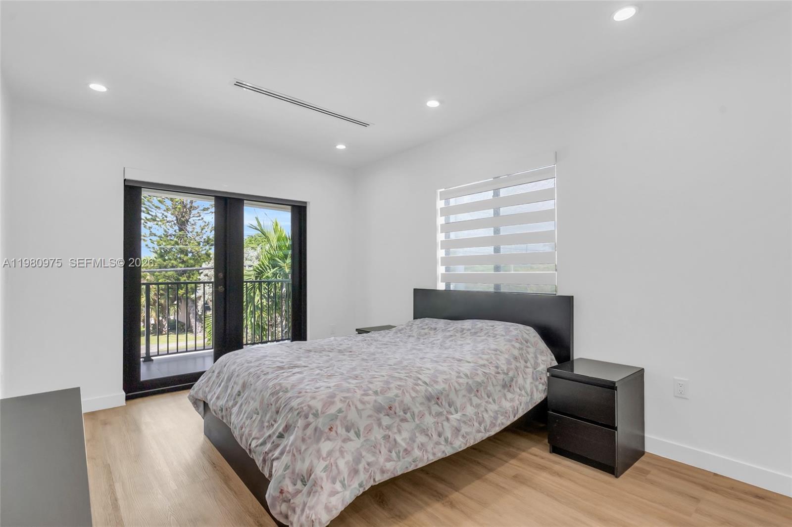 CORAL WAY PARK SEC B - Residential Lease