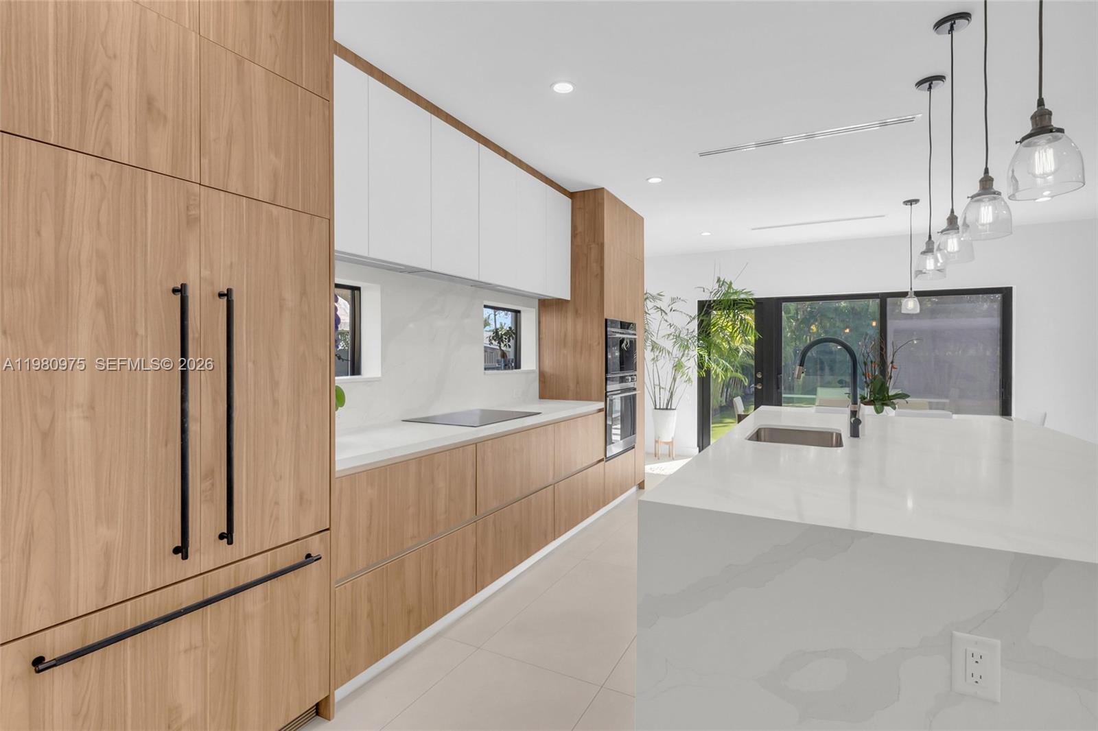 CORAL WAY PARK SEC B - Residential Lease