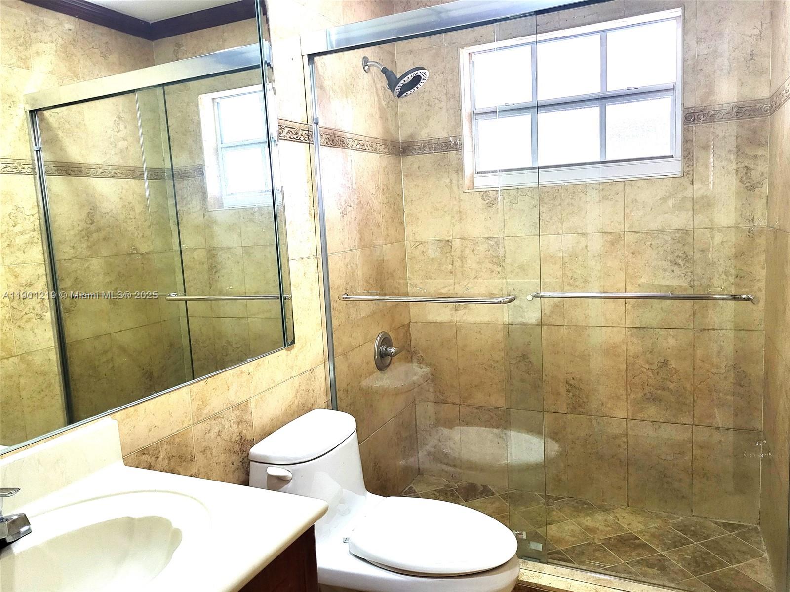 KENDALL LAKES EAST SECTIO - Residential Lease