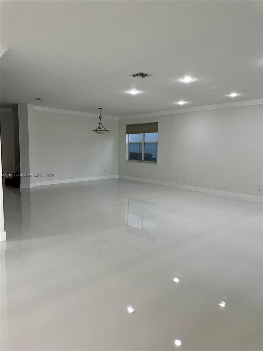 OLYMPIA 2 - Residential