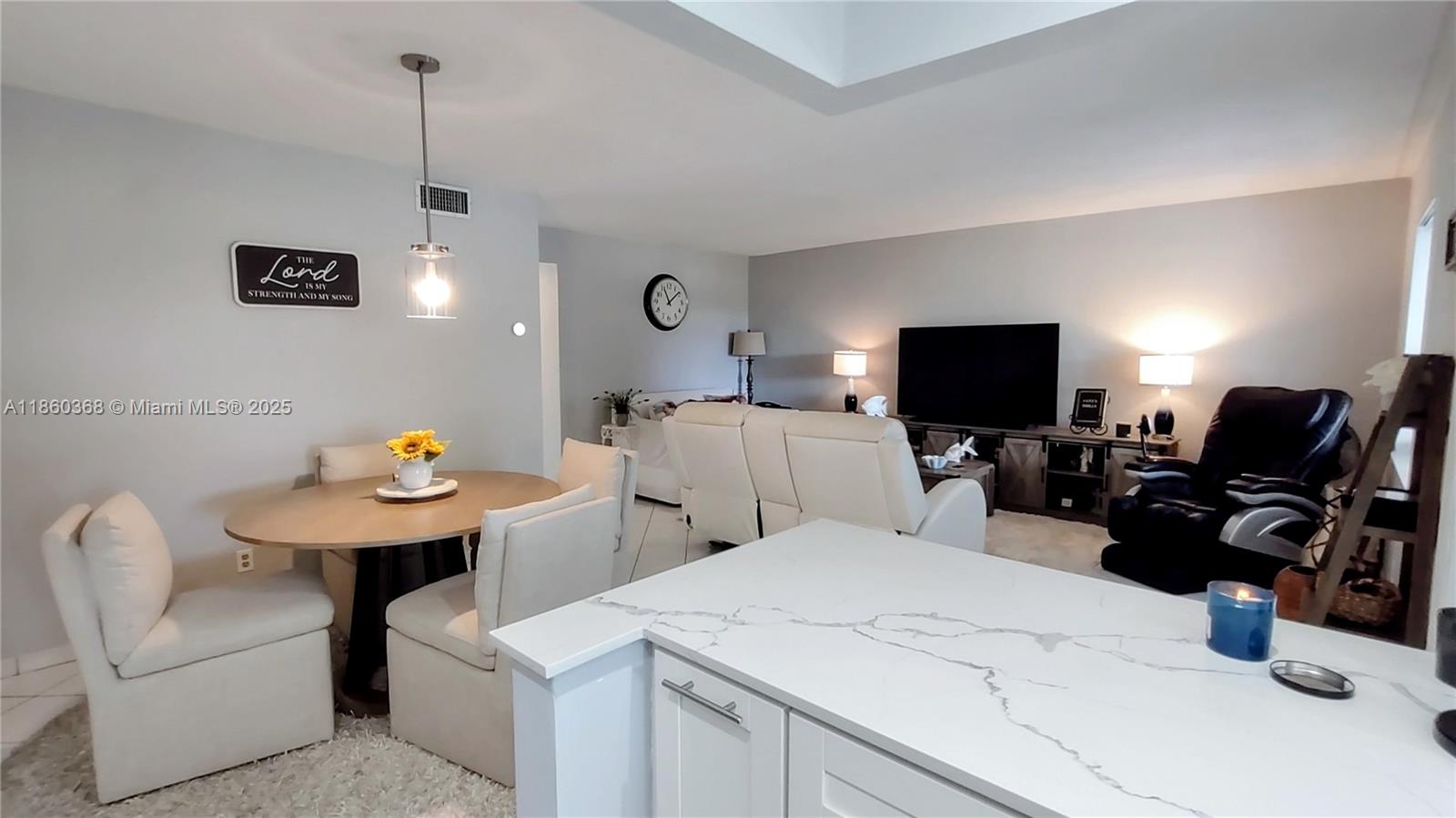 PARADISE VILLAS CONDO - Residential