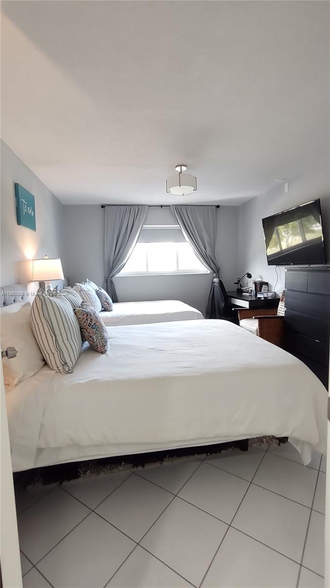 PARADISE VILLAS CONDO - Residential