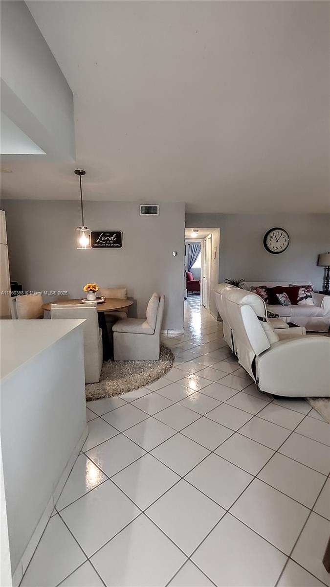 PARADISE VILLAS CONDO - Residential