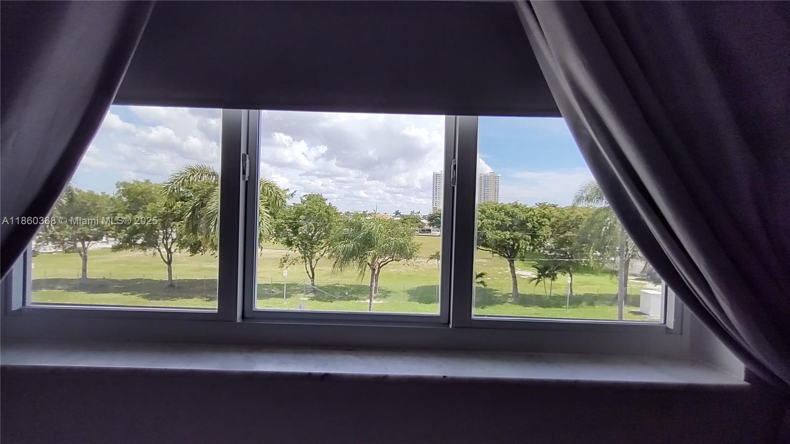 PARADISE VILLAS CONDO - Residential