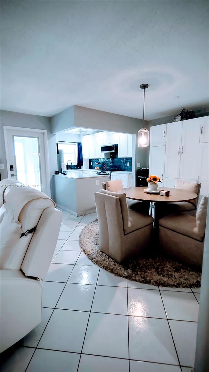 PARADISE VILLAS CONDO - Residential