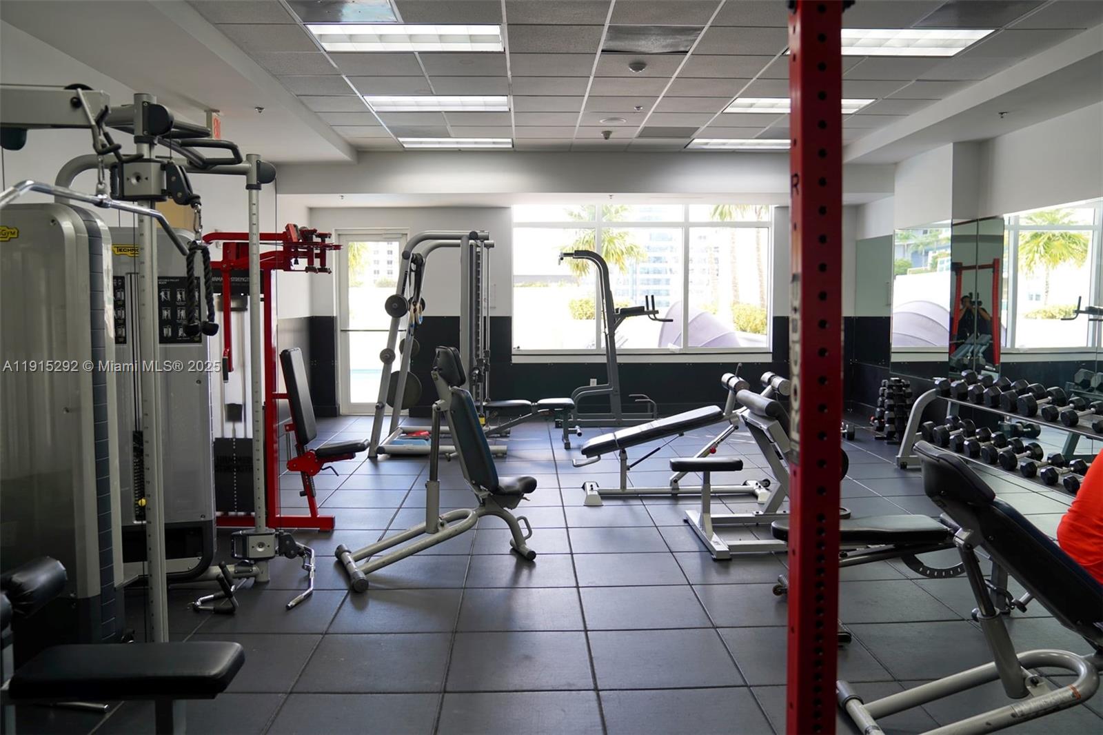 THE CLUB AT BRICKELL BAY - Residential