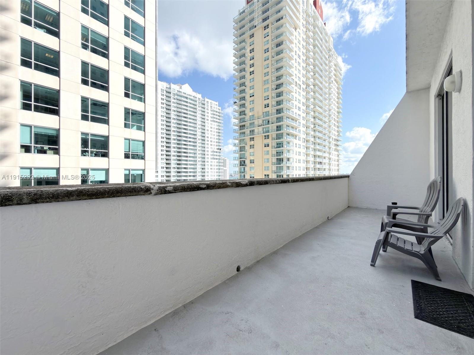 THE CLUB AT BRICKELL BAY - Residential