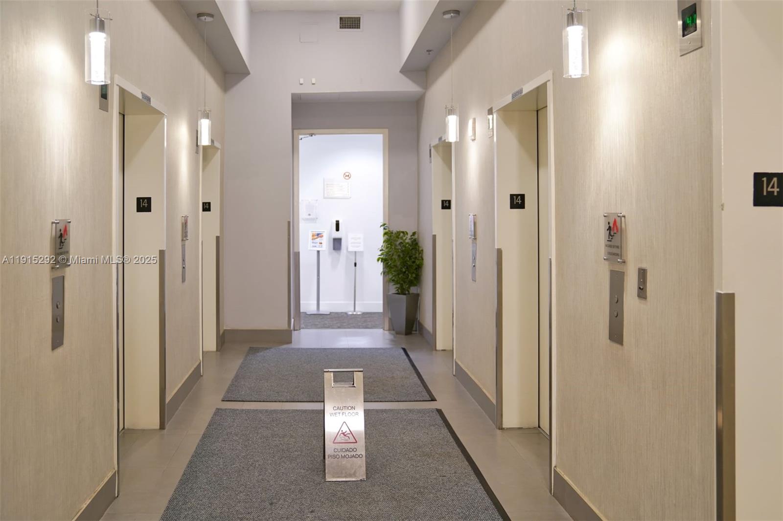 THE CLUB AT BRICKELL BAY - Residential