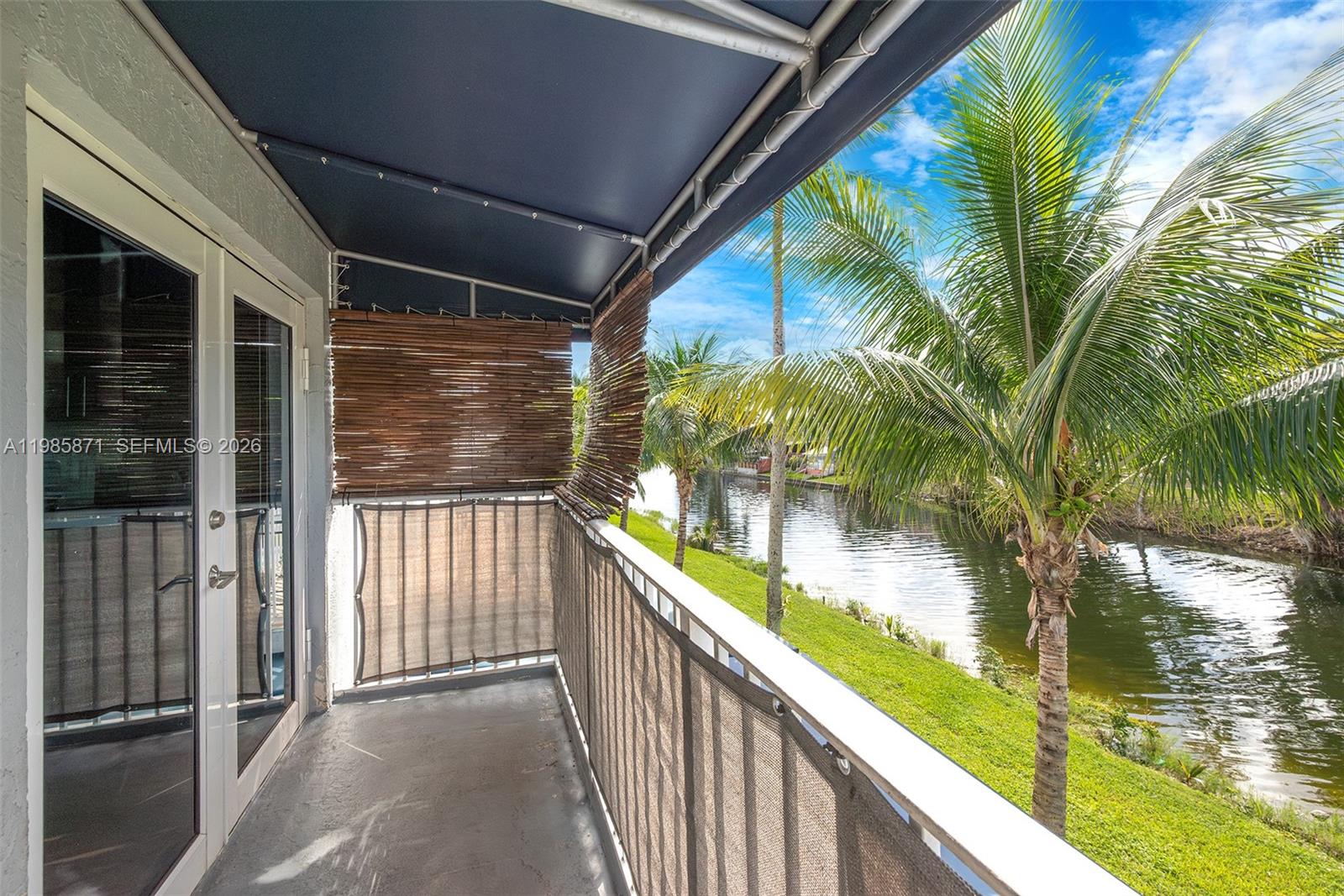 LAGO DEL REY CONDO - Residential