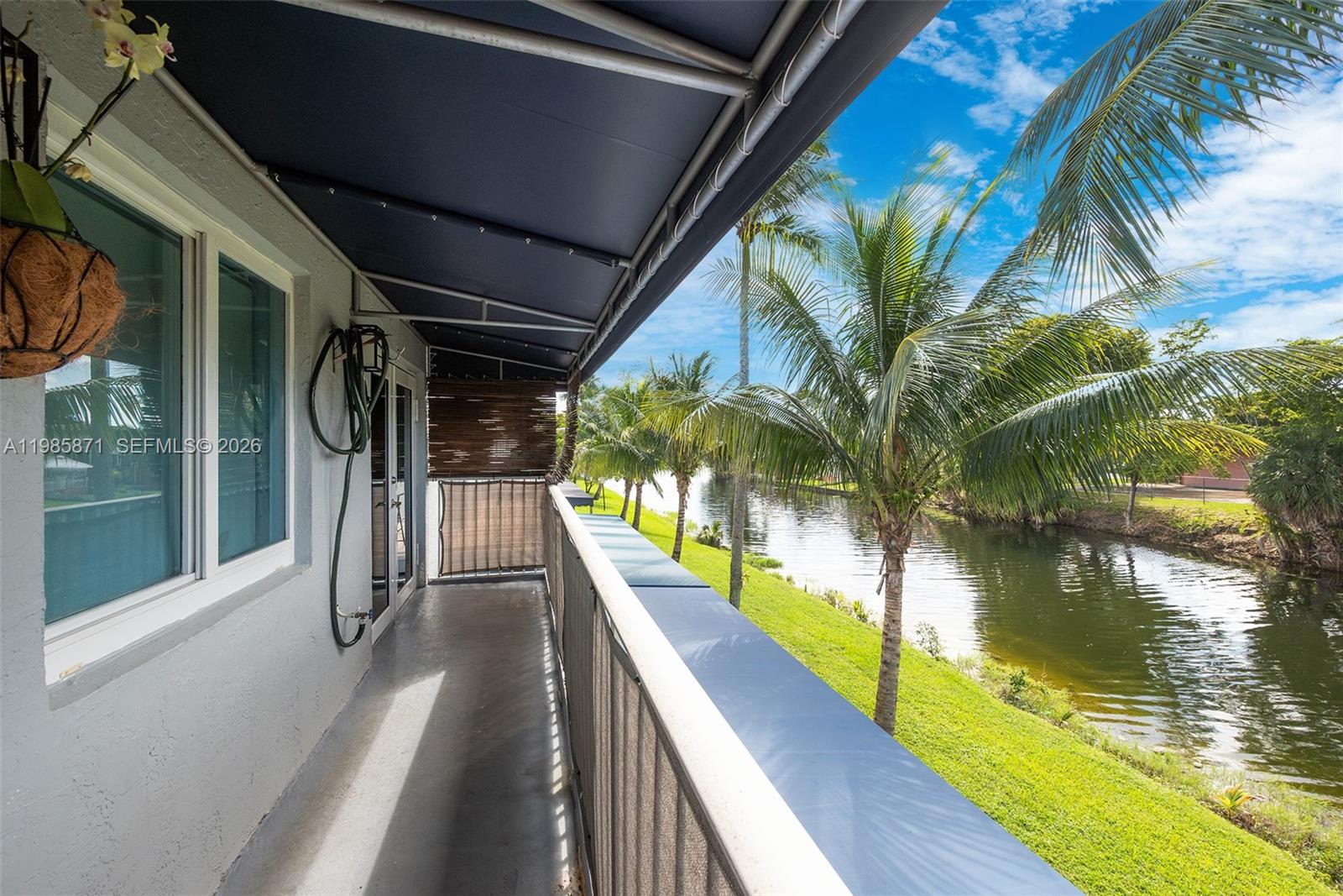 LAGO DEL REY CONDO - Residential