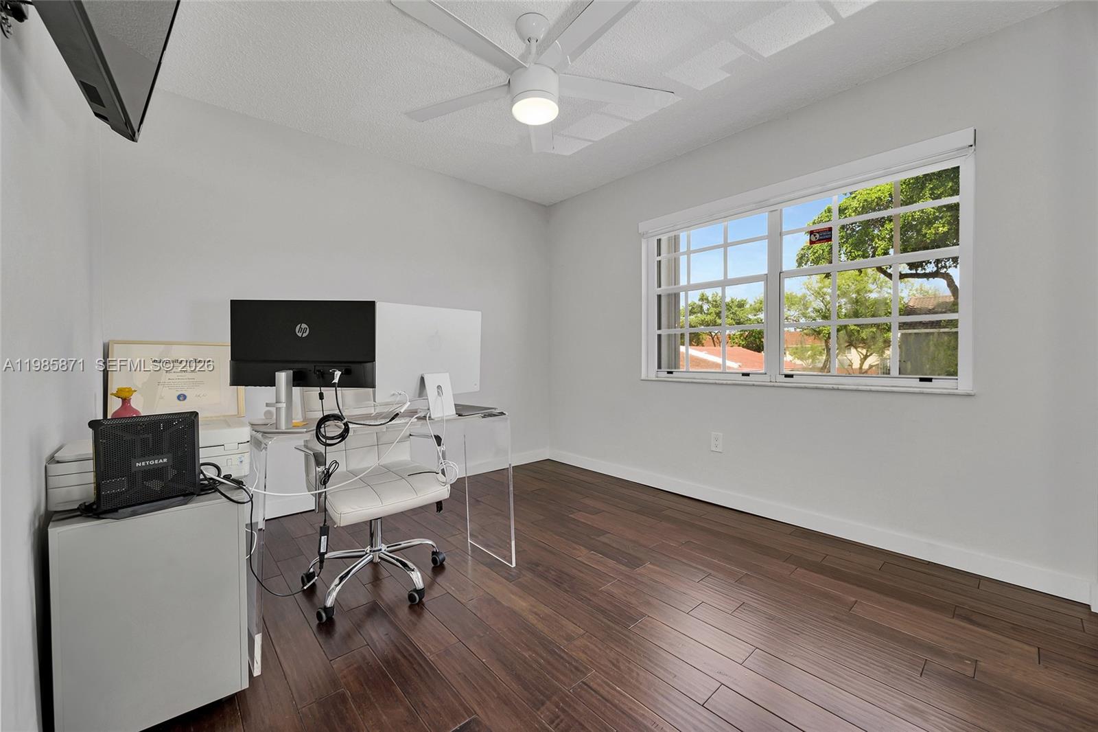 LAGO DEL REY CONDO - Residential