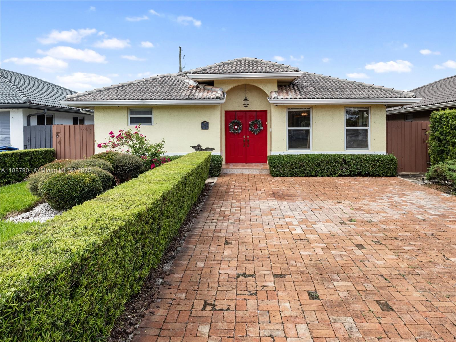 MC KEEVER TERR NO 3 - Residential