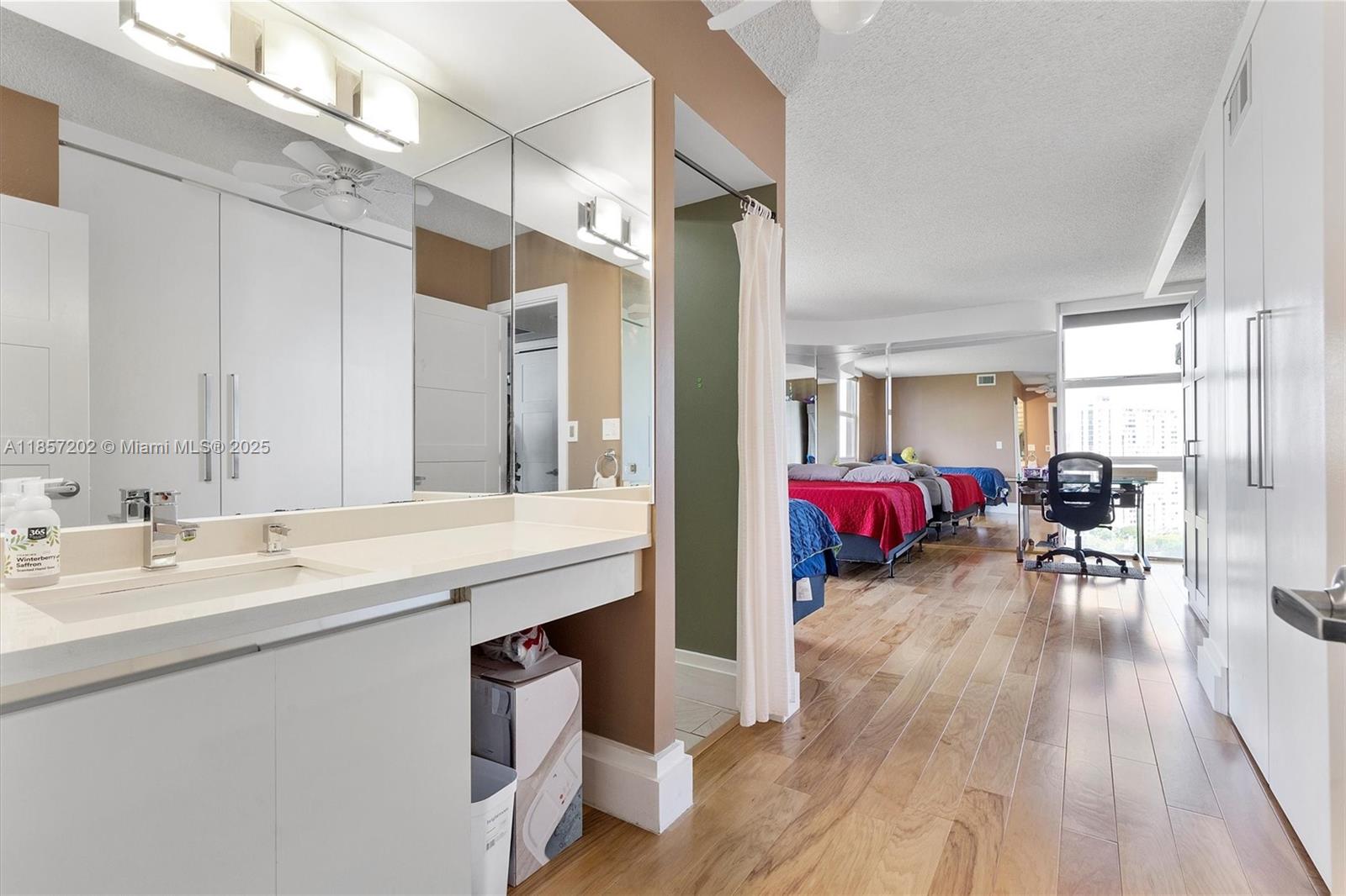 CORONADO CONDO- TOWER II - Residential