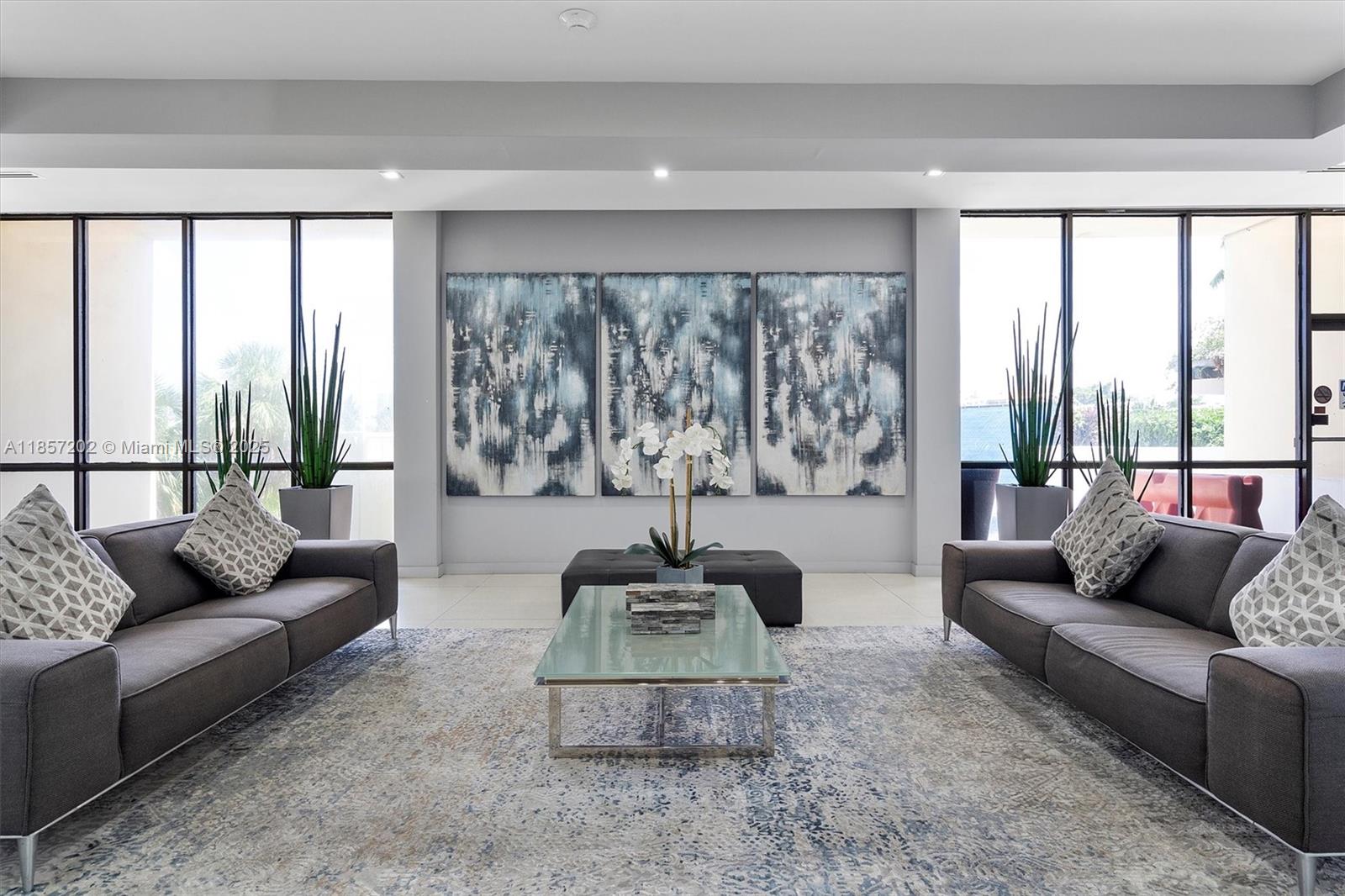 CORONADO CONDO- TOWER II - Residential