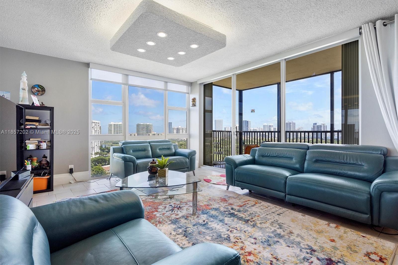 CORONADO CONDO- TOWER II - Residential