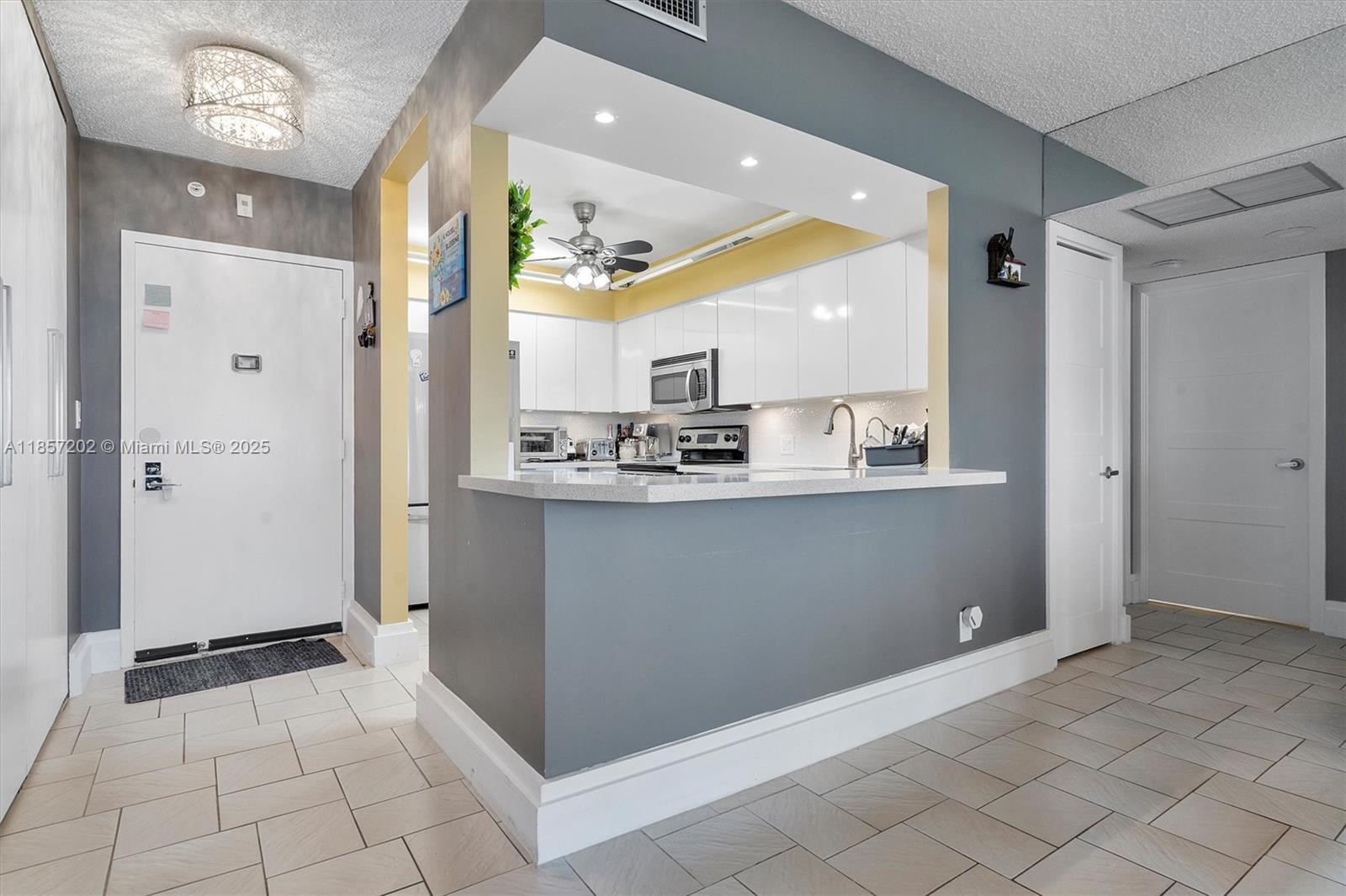 CORONADO CONDO- TOWER II - Residential