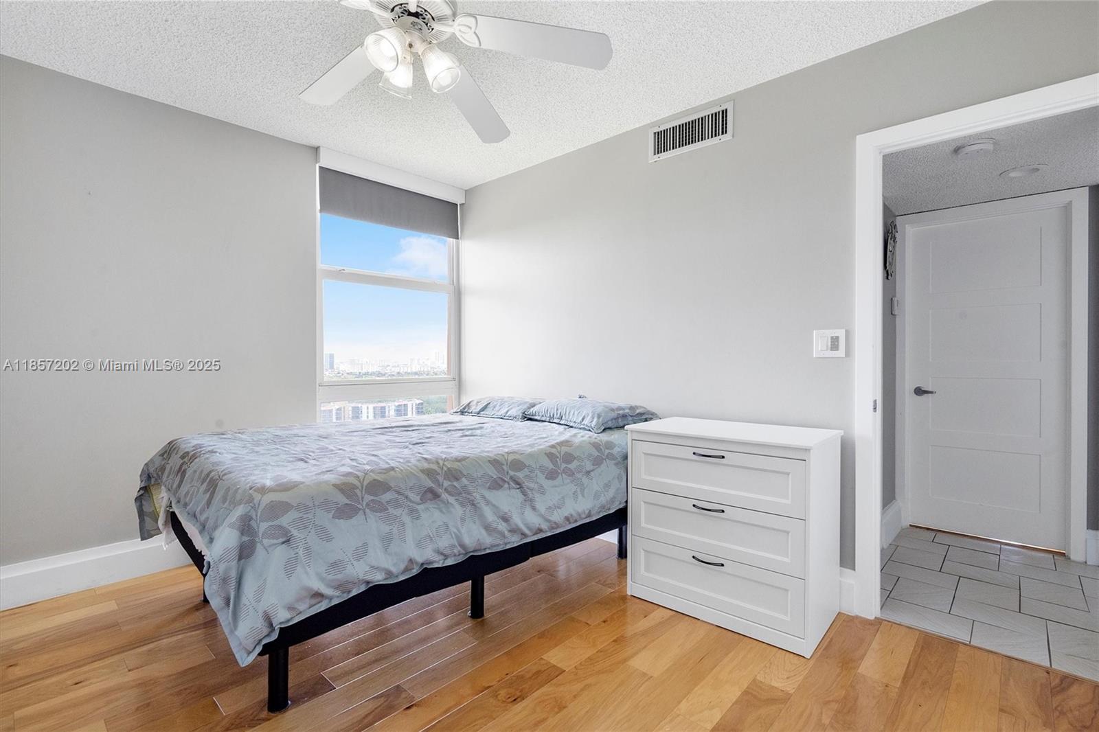 CORONADO CONDO- TOWER II - Residential