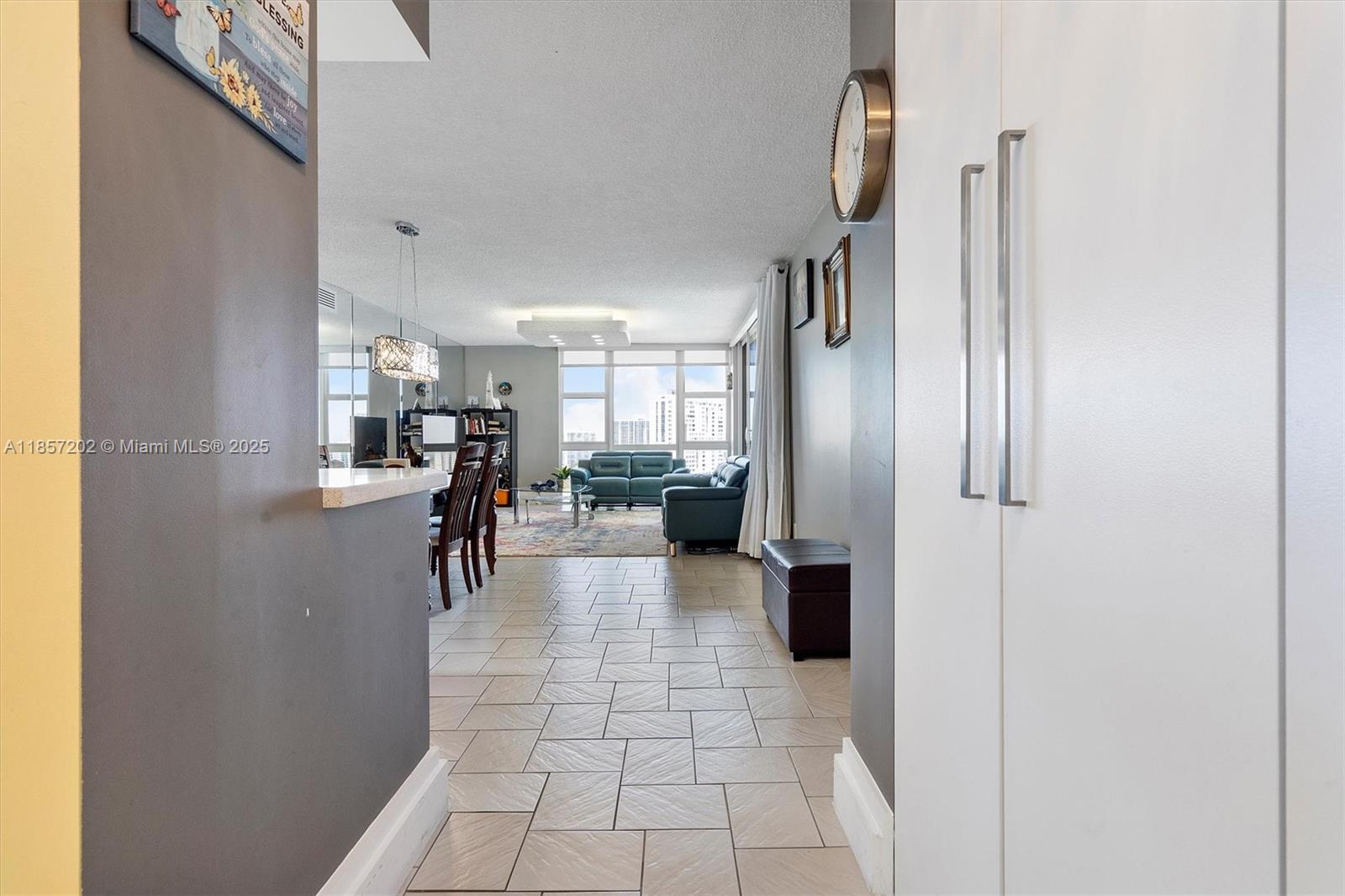 20379 W Country Club Dr 1933