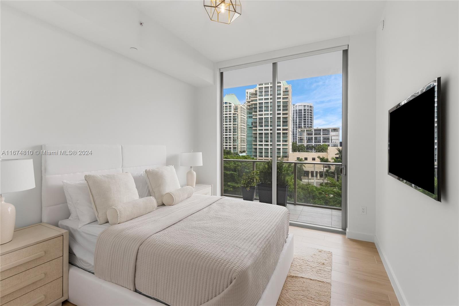 RHODES AMD NEW BISC - Residential