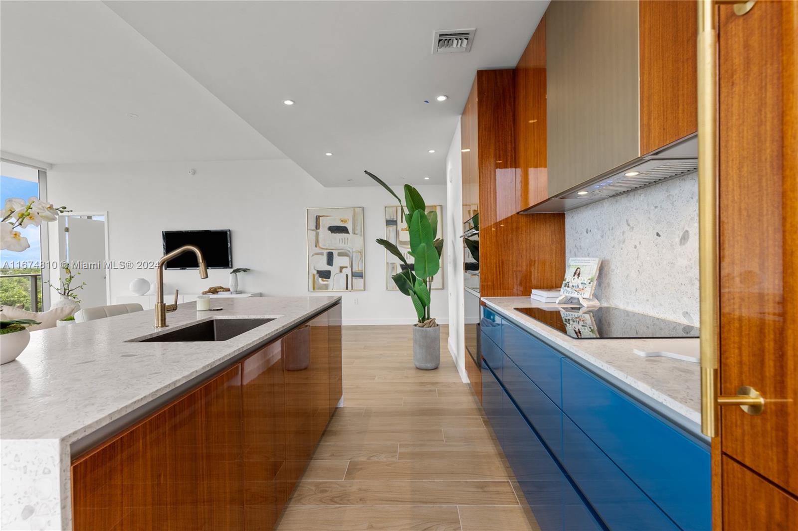 RHODES AMD NEW BISC - Residential