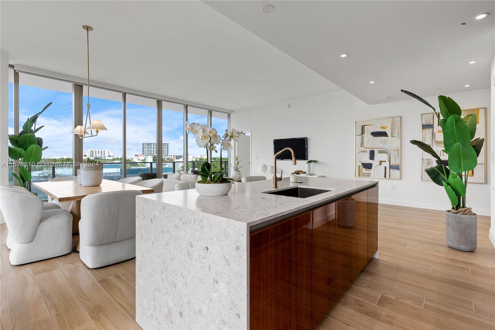 RHODES AMD NEW BISC - Residential