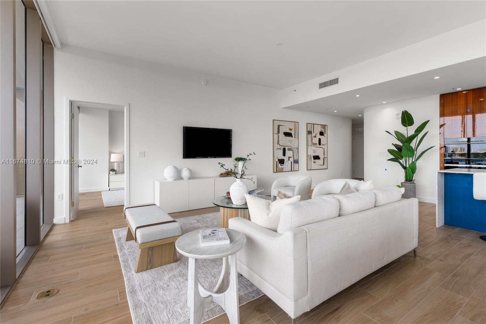 RHODES AMD NEW BISC - Residential