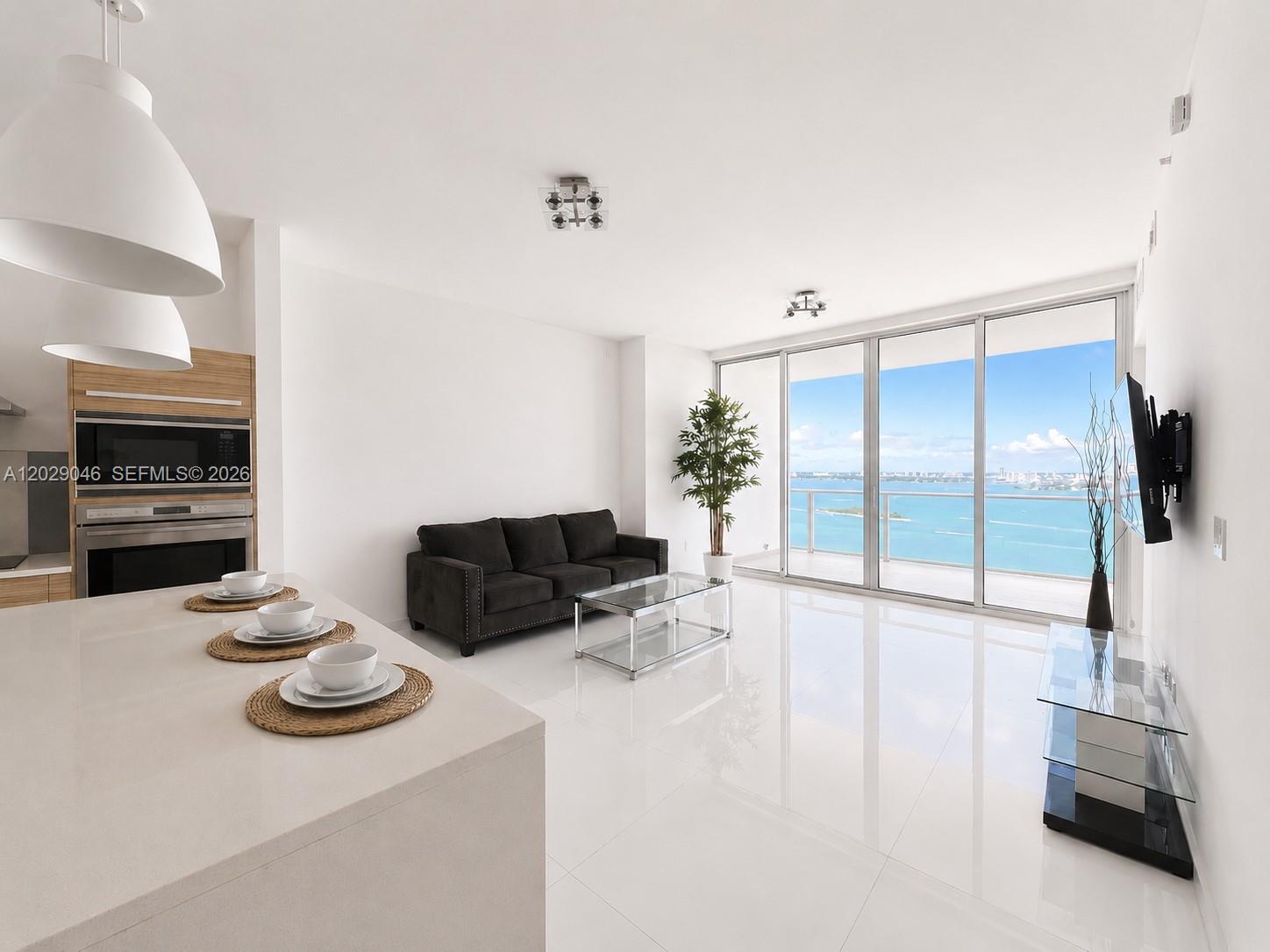 2020 N Bayshore Dr 2909